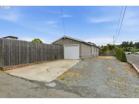 2294 Marion Street North Bend OR 97459