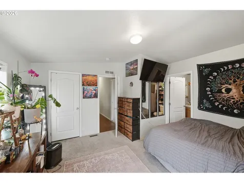 2294 Marion Street North Bend OR 97459