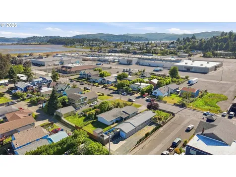 2294 Marion Street North Bend OR 97459
