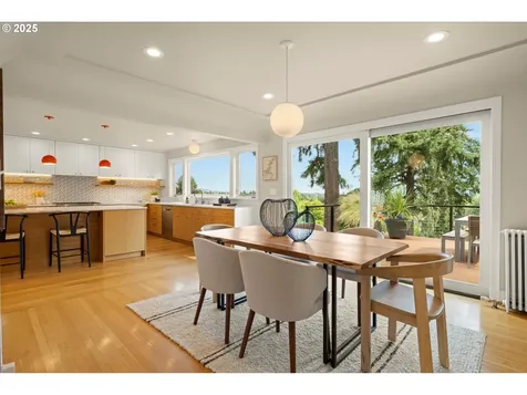 3146 NE Alameda Terrace Portland OR 97212