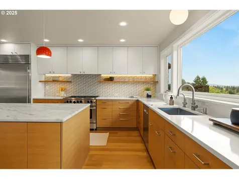 3146 NE Alameda Terrace Portland OR 97212