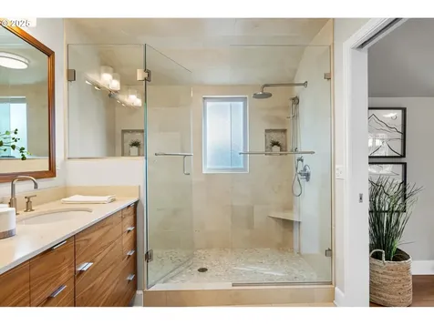 3146 NE Alameda Terrace Portland OR 97212