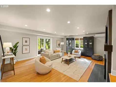 3146 NE Alameda Terrace Portland OR 97212