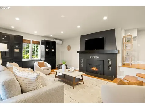 3146 NE Alameda Terrace Portland OR 97212