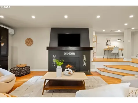 3146 NE Alameda Terrace Portland OR 97212
