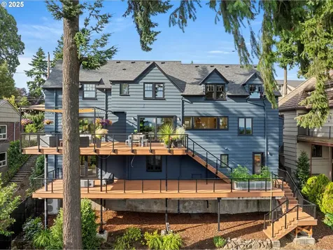 3146 NE Alameda Terrace Portland OR 97212