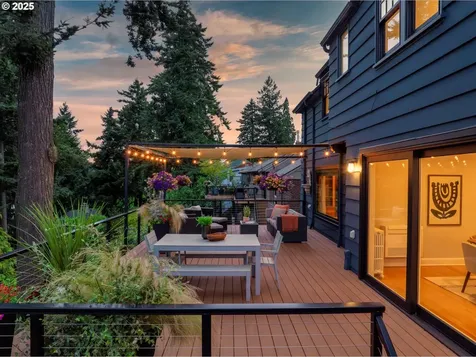 3146 NE Alameda Terrace Portland OR 97212