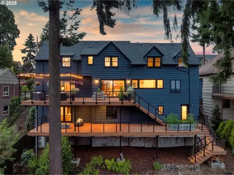 3146 NE Alameda Terrace Portland OR 97212