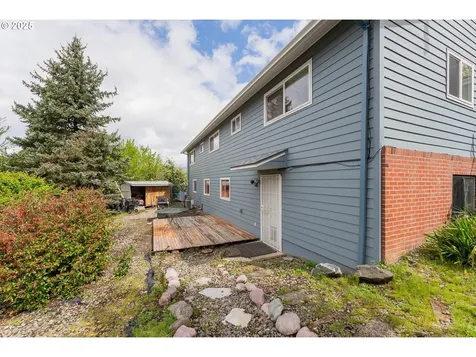 944 SE Kane Street Roseburg OR 97470