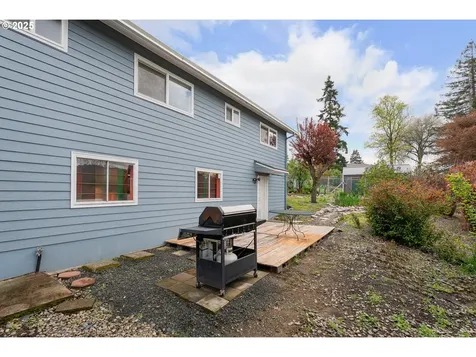 944 SE Kane Street Roseburg OR 97470