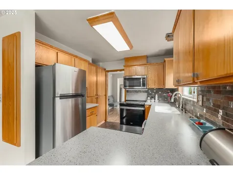 944 SE Kane Street Roseburg OR 97470