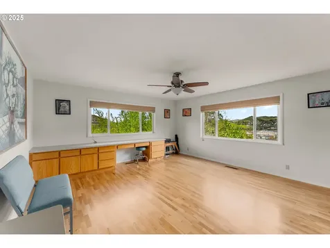 944 SE Kane Street Roseburg OR 97470