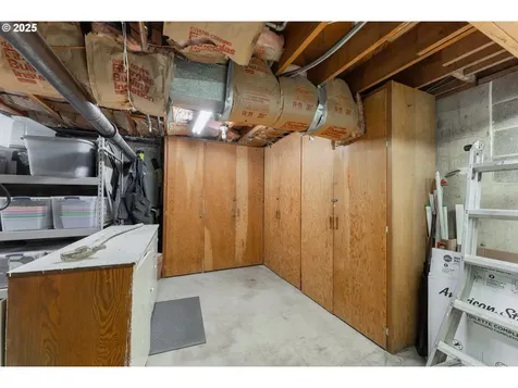 944 SE Kane Street Roseburg OR 97470