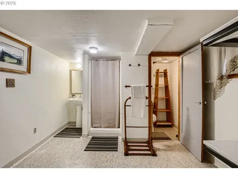 6105 NE 13th Avenue Portland OR 97211
