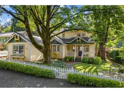 7040 SW 31st Avenue Portland OR 97219