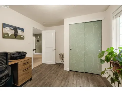 7040 SW 31st Avenue Portland OR 97219