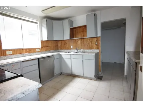 803 S 5th Avenue Kelso WA 98626
