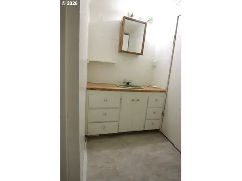 803 S 5th Avenue Kelso WA 98626