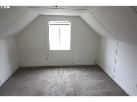 803 S 5th Avenue Kelso WA 98626