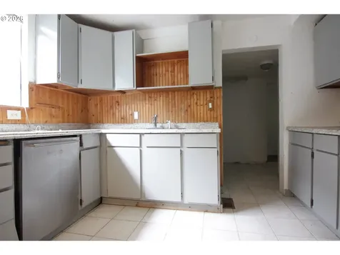803 S 5th Avenue Kelso WA 98626