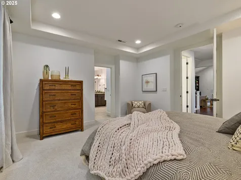 18706 Bryant Road Lake Oswego OR 97034