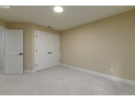 18706 Bryant Road Lake Oswego OR 97034