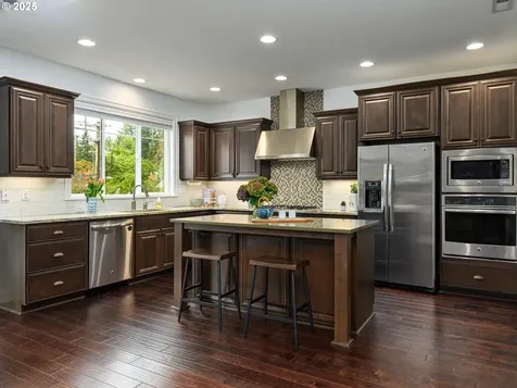 18706 Bryant Road Lake Oswego OR 97034