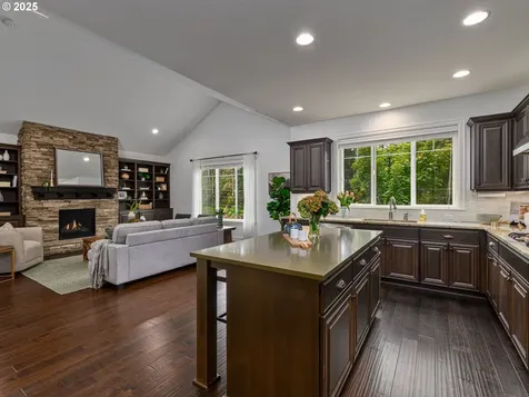 18706 Bryant Road Lake Oswego OR 97034
