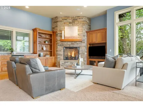 11064 SE Scotts Summit Court Happy Valley OR 97086