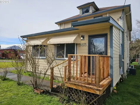 365 Bryan Street Woodburn OR 97071