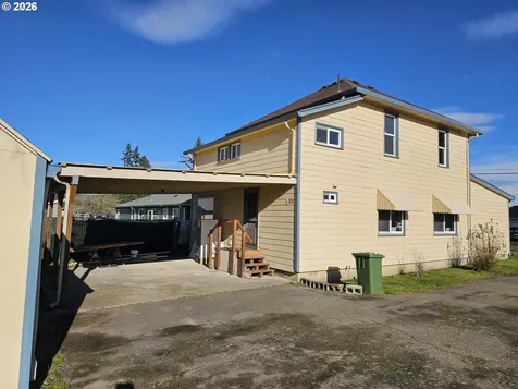 365 Bryan Street Woodburn OR 97071