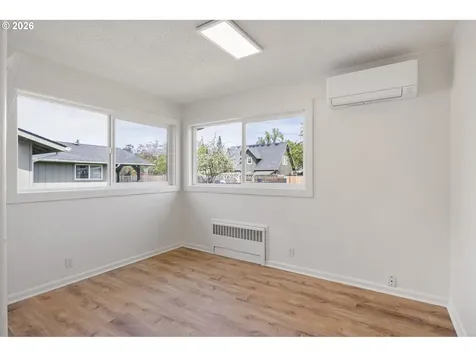 818 S 1st Street Cottage Grove OR 97424