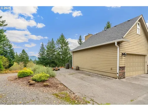 7311 NE 317th Place Camas WA 98607