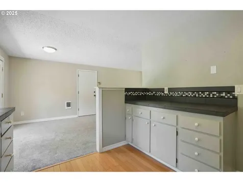 424 SE Barnes Avenue Gresham OR 97080