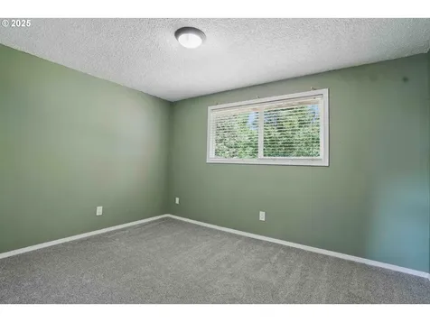 424 SE Barnes Avenue Gresham OR 97080