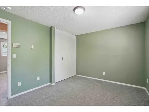 424 SE Barnes Avenue Gresham OR 97080