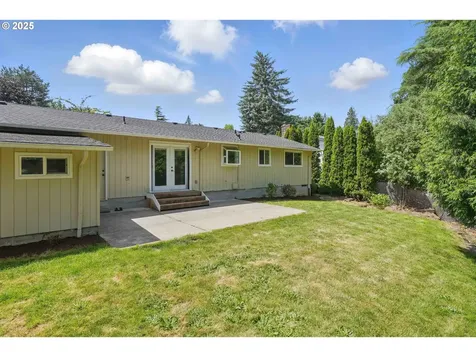 424 SE Barnes Avenue Gresham OR 97080