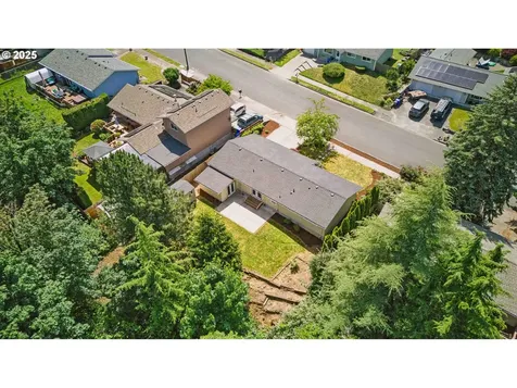 424 SE Barnes Avenue Gresham OR 97080