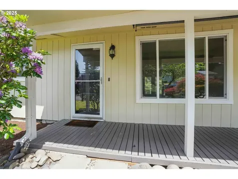 424 SE Barnes Avenue Gresham OR 97080