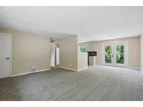 424 SE Barnes Avenue Gresham OR 97080