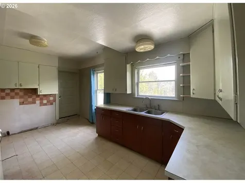 291 Cooper Avenue Underwood WA 98651