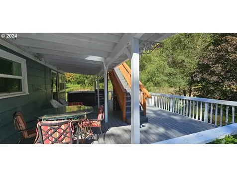 11354 Highway 36 Mapleton OR 97453