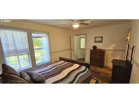 11354 Highway 36 Mapleton OR 97453