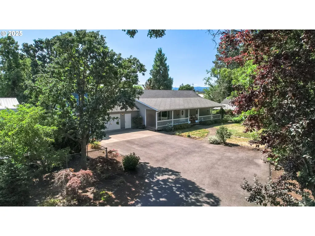 301 S Cole Avenue Molalla OR 97038