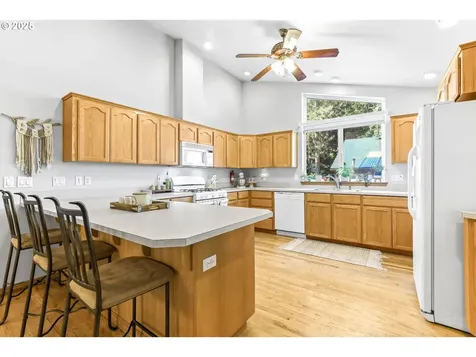 301 S Cole Avenue Molalla OR 97038