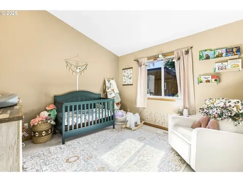 301 S Cole Avenue Molalla OR 97038