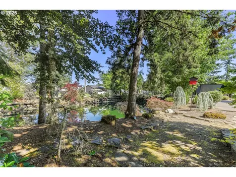301 S Cole Avenue Molalla OR 97038