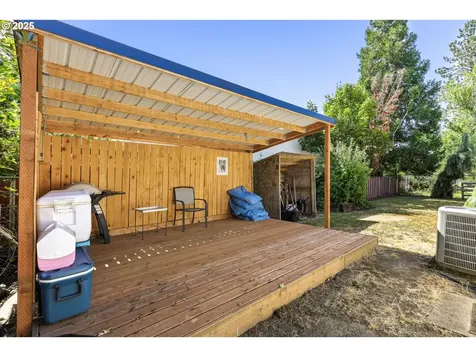 301 S Cole Avenue Molalla OR 97038