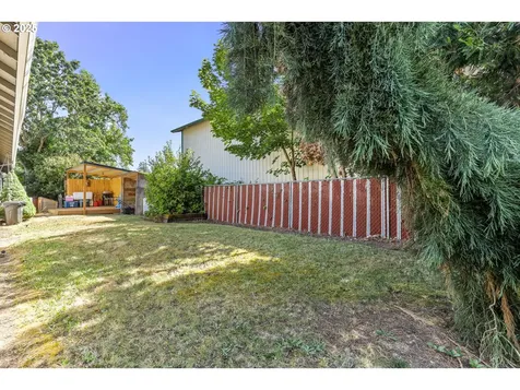 301 S Cole Avenue Molalla OR 97038