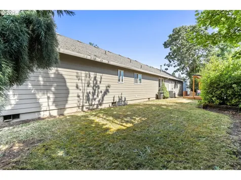 301 S Cole Avenue Molalla OR 97038